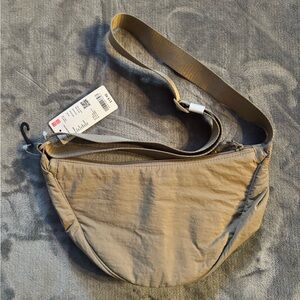 Uniqlo Crescent Bag